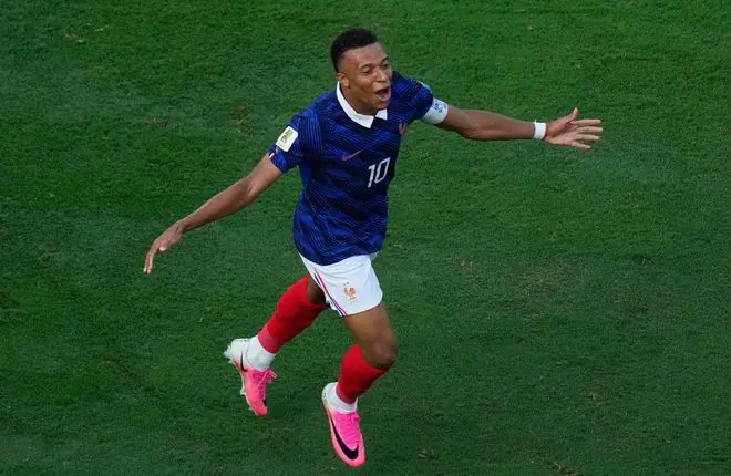 3-0!法国杀疯了:世界杯16强诞生6席 死亡之组3队全军覆没
