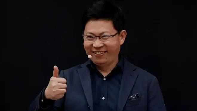 余承东硬刚马斯克：特斯拉FSD只是接近，我们是超越！
