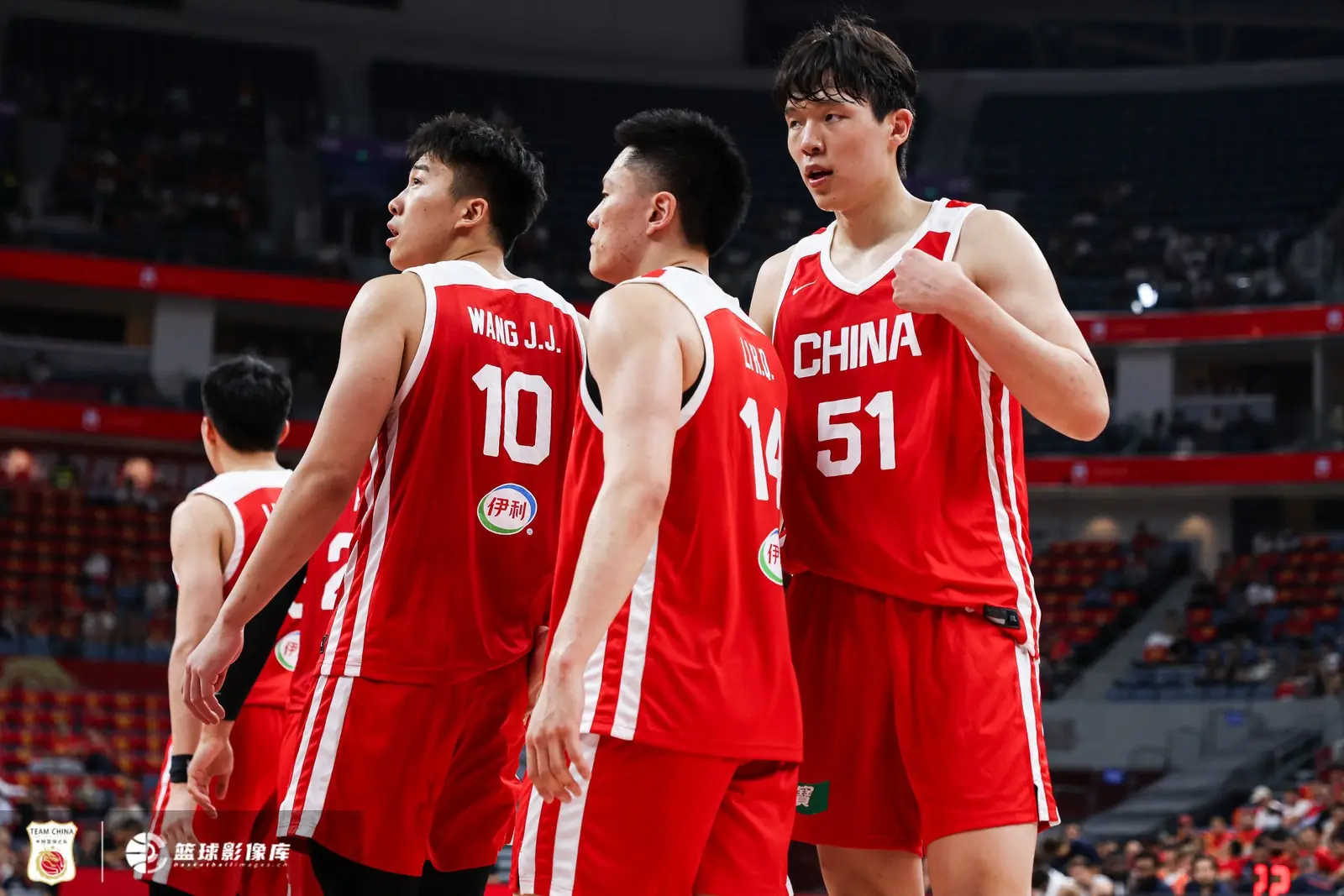 中国男篮明晚迎战日本大名单：杨瀚森王俊杰胡金秋赵继伟在列