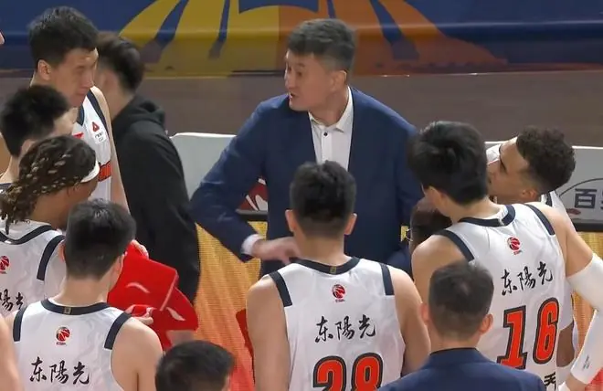 杜锋合同到期，徐杰征战德鲁联赛，广州要求重新沟通徐昕租借问题