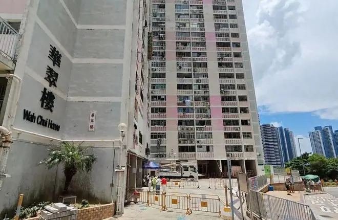 保洁阿姨被踩到脚，和保安打斗致其死亡