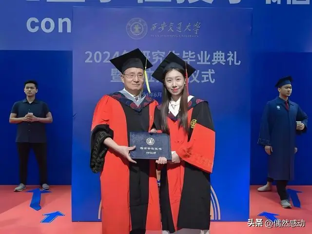 读书20年熬成博士，留在武汉太难，普通二本岗位早已内卷封神