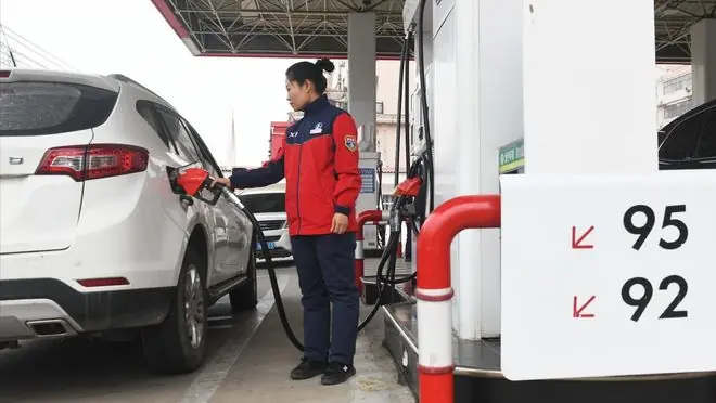 今年92汽油涨幅减至0.47元/升,下次7月17日调价,重回6元时代?