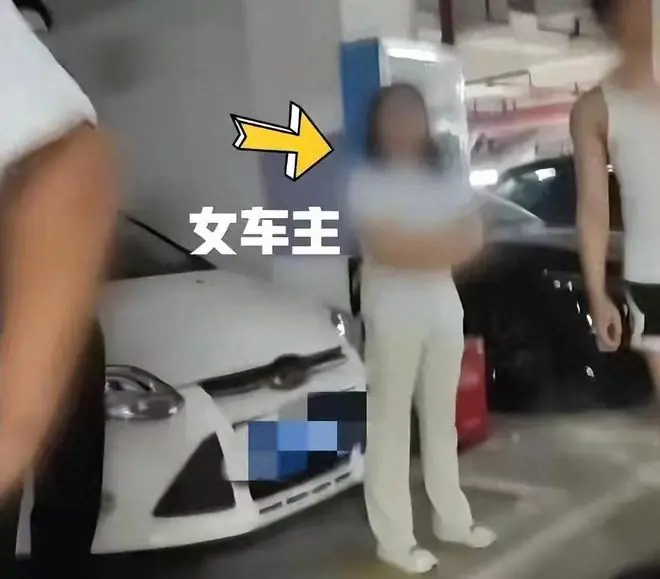 央媒痛批仅两天！占车位调解失败，女子提霸王条款，业主再曝猛料
