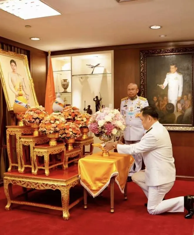 帕公主离开,泰国王室王位争夺战出现新局面,新继承人闪亮登场,提帮功王子地位岌岌可危