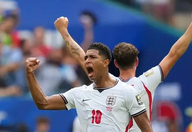 2-1!世界杯4强诞生3席,英格兰加时93分钟逆转,头号黑马出局!