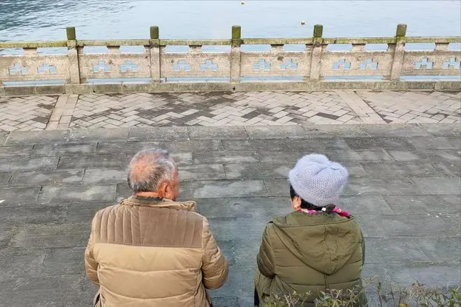 没想到花50万给父母买一楼带院的房子养老,却成了全家人的噩梦