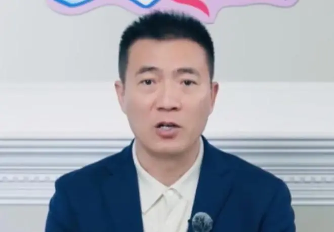 黄健翔:西班牙优势在脚下和传控娴熟,法国身体和速度更强