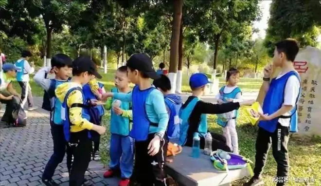 “比早恋更可怕!”中学生毒友谊正在迅速蔓延,家长要提高警惕