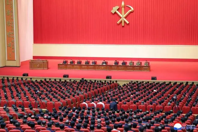 堪比姑父当年!朝鲜召开专题大会通报人民军总政治局前组织副局长朴喜哲特大腐败案详情