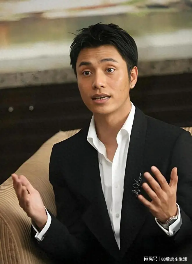 陈坤董洁牵手同框三月,现状曝光,儿子生母真相大白