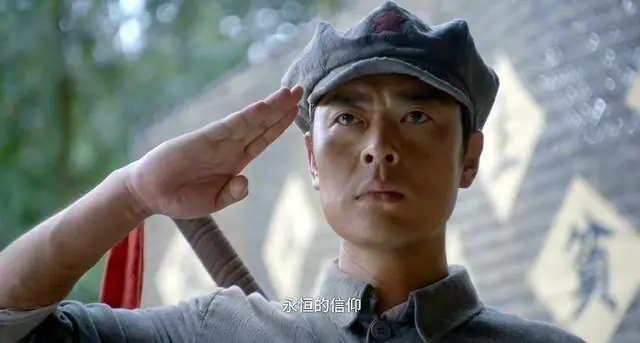 《九个弹孔》:直到潘祖望惨死,才懂,李智信为何能真正赢到最后