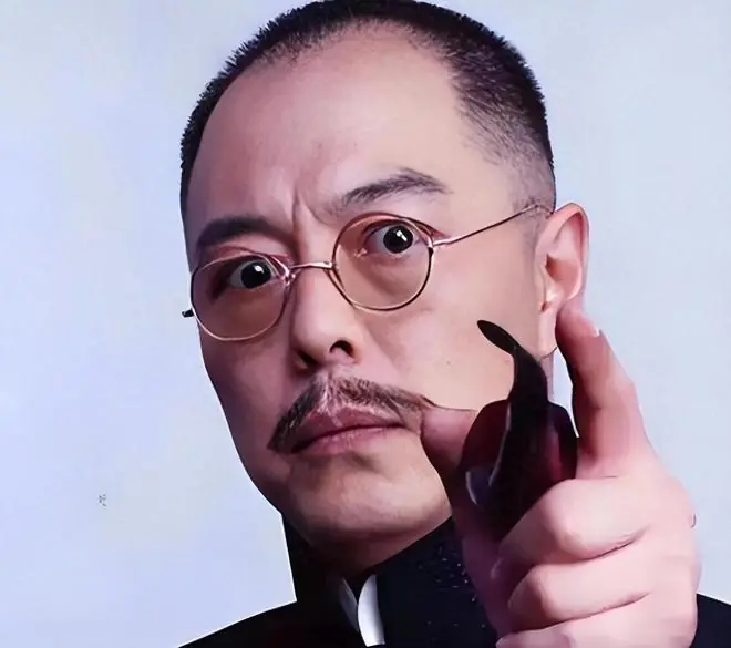 荧幕上德高望重，私下贪财好色，这几位老艺术家晚节不保一点不冤