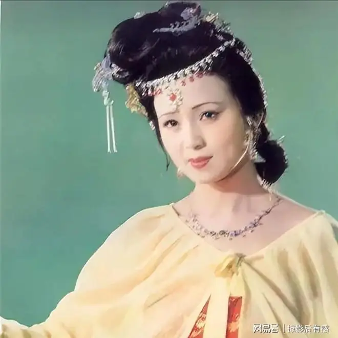 秦可卿死得有多丢人？十三回里面一句话就说透了，作者根本不想瞒
