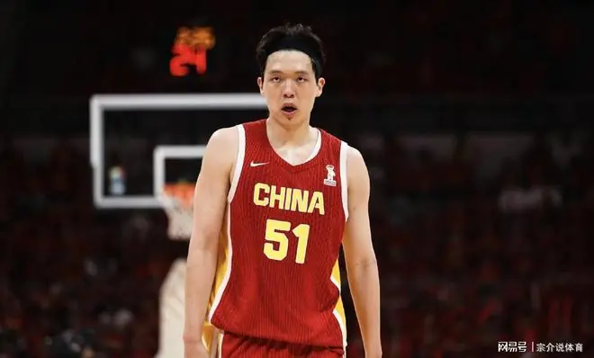 中国男篮阵容调整,王俊杰杨瀚森离队,后卫大换血,赵睿必须回归