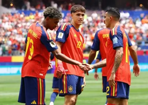 星空体育：奥亚萨瓦尔双响，西班牙3-0奥地利晋级16强