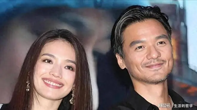 49岁舒淇终于松口,自曝遍体鳞伤原因,冯德伦欠她一生