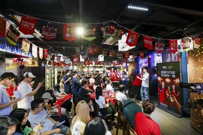 从全球盛事到城市日常:百威集团以Cheers to Bars连接欢庆与增长