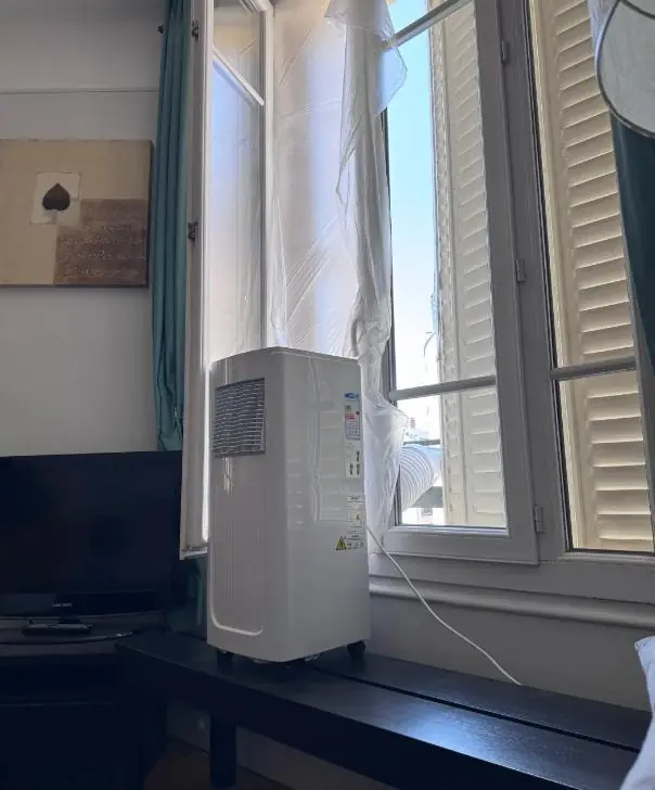 欧洲持续高温推升空调销售激增40倍,买到空调的留学生赞叹“还是祖国服务牛”