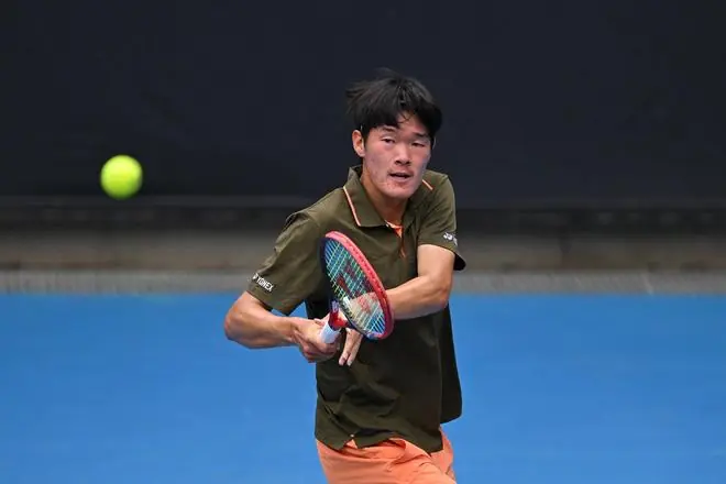 Michael Zheng何许人?父母湖北移民,他已冲进大满贯