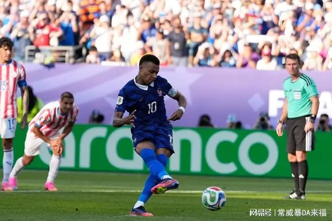 法国1比0晋级，巴拉圭门将一句话惹出更大争议