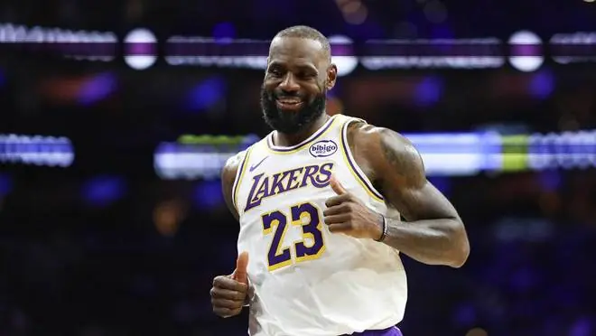 NBA评论员:勒布朗·詹姆斯应去76人队,而非重返骑士队或热火队