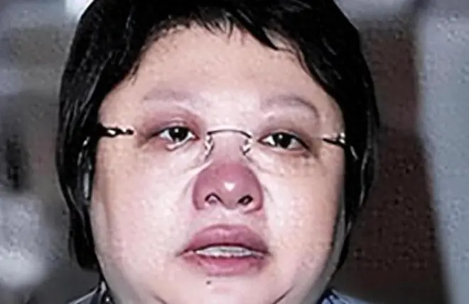 一场洪灾,戳破了韩红的尴尬处境,众星态度变了,黄晓明成赢家