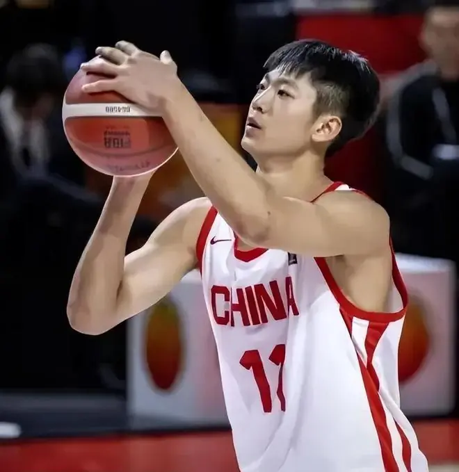 U17男篮82-63大胜委内瑞拉 球员评价:3人优秀,7人及格,1人低迷