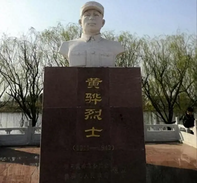 43年我军副司令被杀，凶手官职太高没人敢动，毛主席：抓起来枪决