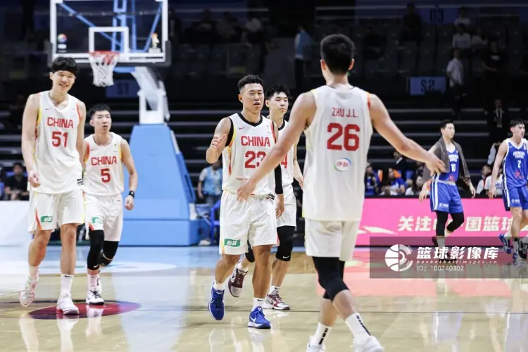 媒体人:中国男篮一个多月备战窗口期应确立核心并释放杨瀚森作用