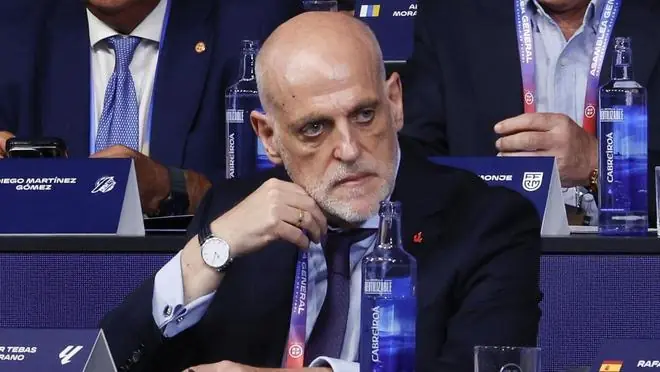特瓦斯：如果有谁不能抱怨裁判错误，那就是皇马