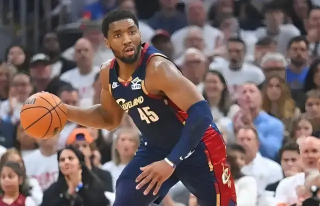 NBA|米切尔提前顶薪续约骑士,詹姆斯还会回家乡效力吗?
