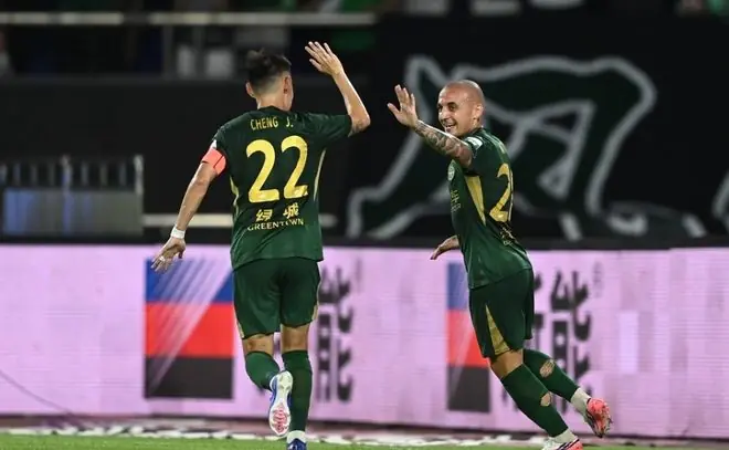 浙江3-2海牛！终结2连败升第8 陶强龙替补读秒绝杀 米特里策传射