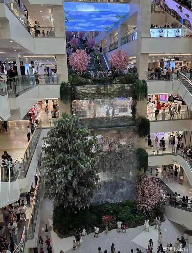 西安赛格事件后劲太大!本以为是意外,严鹏生前4点安排让人破防