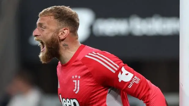 迪格雷戈里奥谈经纪人炮轰尤文：我对此保持距离，我尊重队友