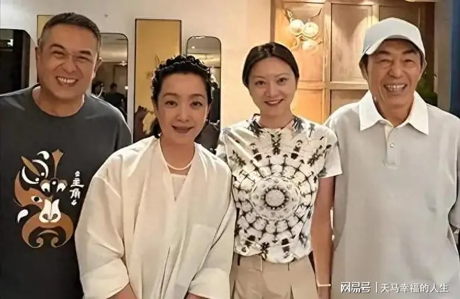 陈婷在庆功夜戴了半个亿的珠宝，光是那条宝格丽灵蛇项链就三千万