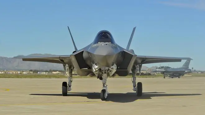两个美国大兵用98美元,解决了F-35价值2000万的致命缺陷