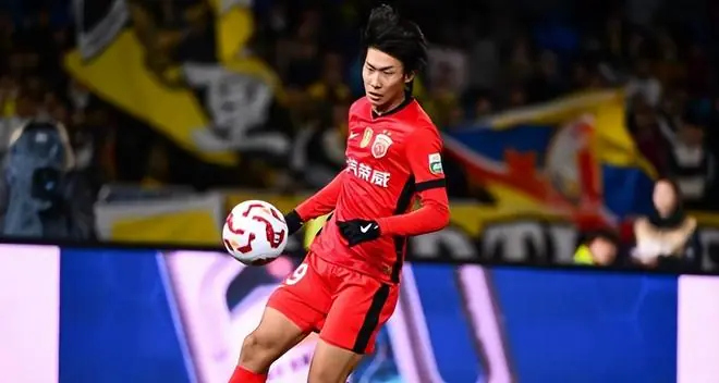 李新翔6月30日暂时离开上港!首次以新身份亮相发声,引发热议