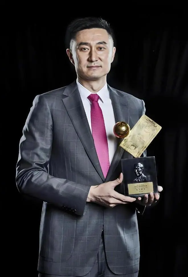 曝杜锋卸任广东男篮主帅：休整一年主抓粤BA 宏远大概率聘请外教