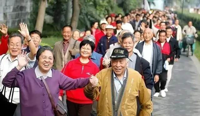中国将迎来前所未有的死亡高峰,专家得出答案:是这些因素导致的