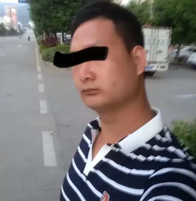 四川男子出轨杀妻全程曝光!预谋诱骗致房顶,猛推下去后活活掐死