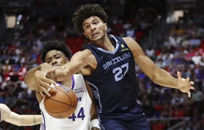 看了几场夏季联赛,更加确定杨瀚森再不拼,在NBA真没有未来了