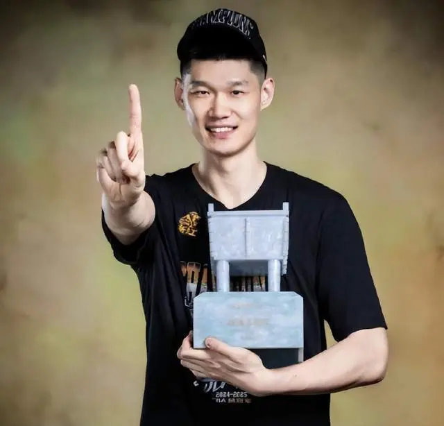 CBA最新消息!胡金秋离队倒计时,宁波富邦官宣新老总