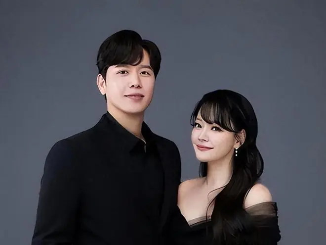 韩国女星金素贤证实：结婚15年从未让演员丈夫看过自己素颜模样