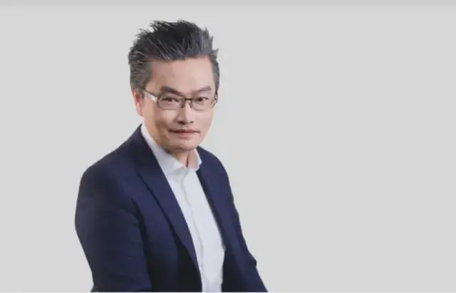 24岁博士破解AI难题,如今他的公司三年亏24亿冲IPO