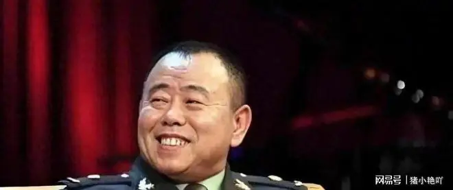 四个老婆、正师级待遇、全家移民,,潘长江身上的标签个个离谱