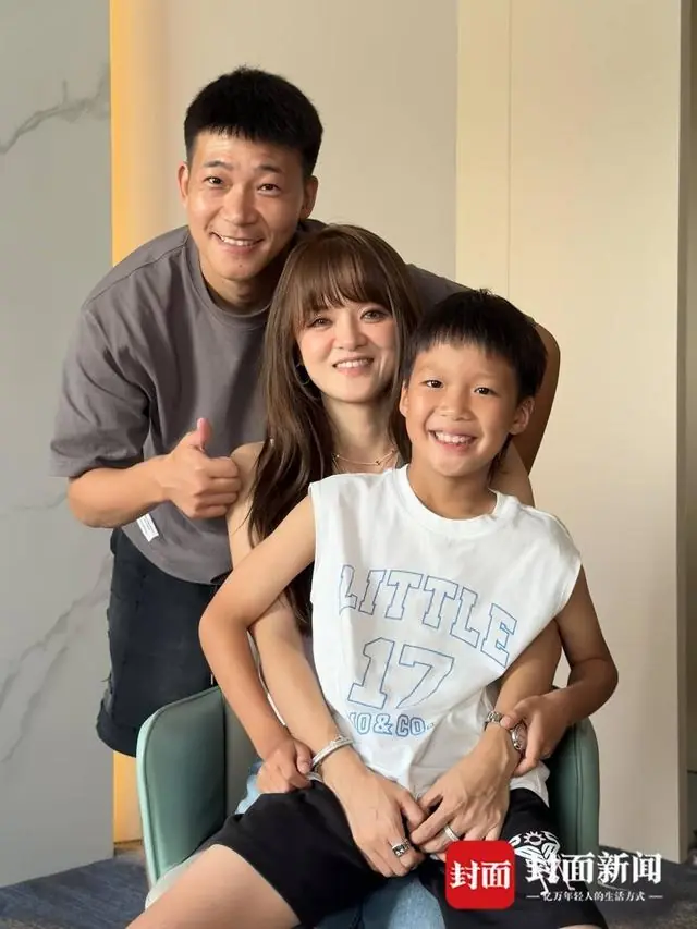 10岁离乡追梦,35岁捧起金靴 川超“射手王”鲜小龙:为家乡而战义不容辞丨封面深镜