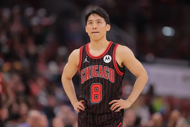 仍在追梦NBA!阿迪官宣签下日本控卫河村勇辉