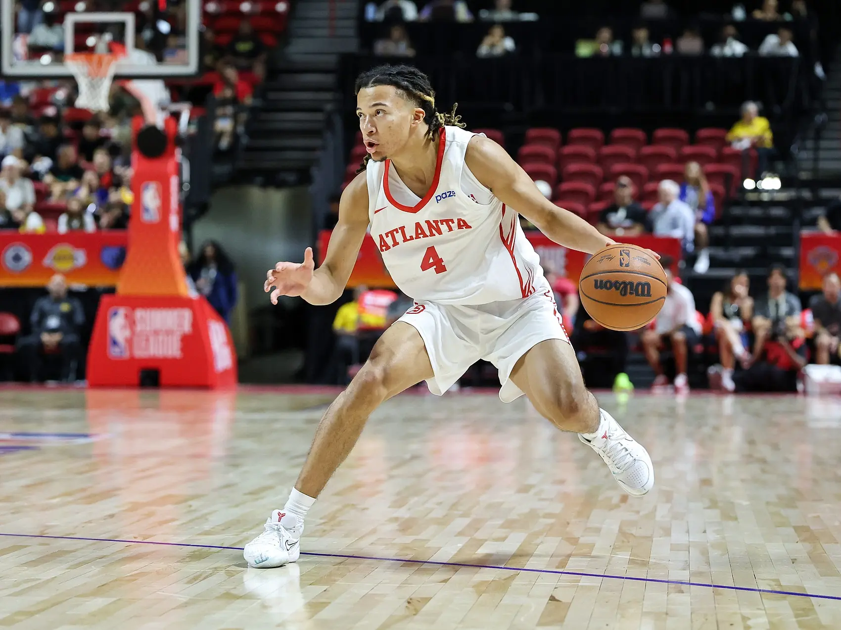 中规中矩！8号秀弗莱明斯11中4拿到9分7板5助1帽 6次失误