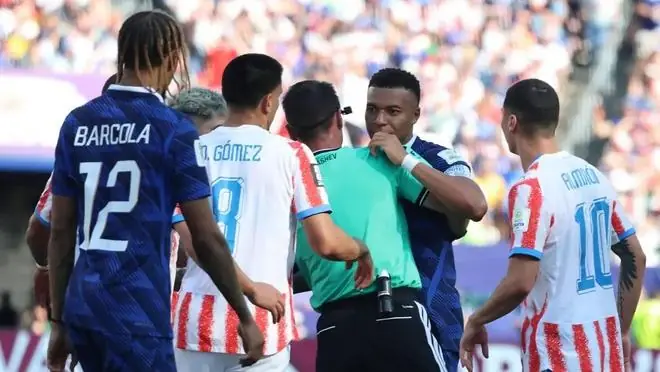 世体:法国对阵摩洛哥,FIFA将在球场安排AVAR